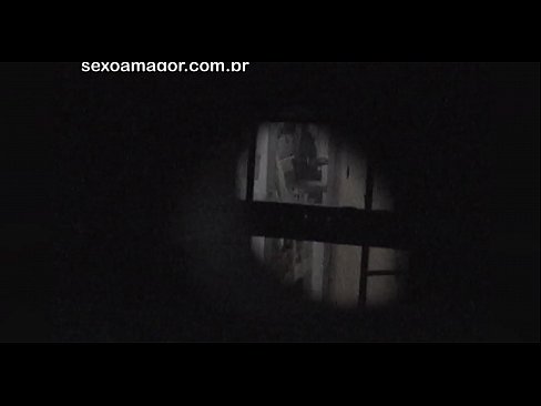 ❤️ Lourinho é secretamente filmado por um voyeur de bairro escondido atrás de tijolos ocos ️ Sexo vídeo em pt-br.classicmebel21.ru